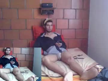Latinmansmoking Chaturbate stream image from September 26, 2025