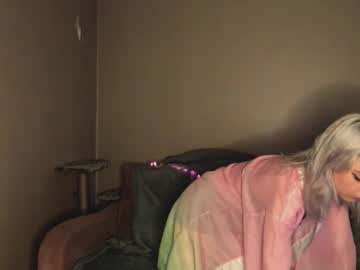 Snowy_Alice Chaturbate stream image from September 26, 2025