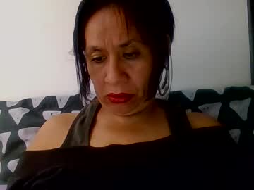 Gio40hot Chaturbate stream image from September 26, 2025
