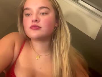 Goddessm0lly Chaturbate stream image from September 26, 2025