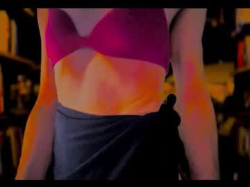 Heyyythanks Chaturbate stream image from September 26, 2025