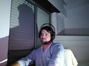 Kohaynewbie Chaturbate stream image from September 26, 2025