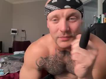 Straubalicious Chaturbate stream image from September 26, 2025