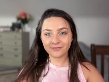 Iamcrystalann Chaturbate stream image from September 27, 2025