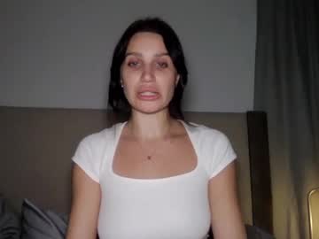 Mariahelizabethhh Chaturbate stream image from September 27, 2025