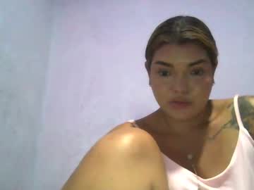 Alanna_Bley Chaturbate stream image from September 27, 2025