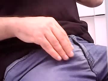 Ecz_Mert Chaturbate stream image from September 27, 2025