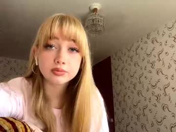 Imavales Chaturbate stream image from September 27, 2025