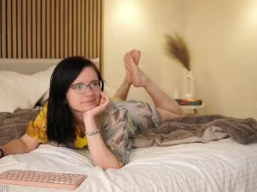 Alucidreaming Chaturbate stream image from September 27, 2025