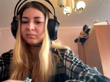 Garnettdelbo Chaturbate stream image from September 27, 2025