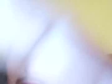Bicuriousmoman Chaturbate stream image from September 27, 2025