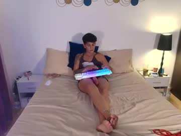 Emmie_Kaelia Chaturbate stream image from September 27, 2025