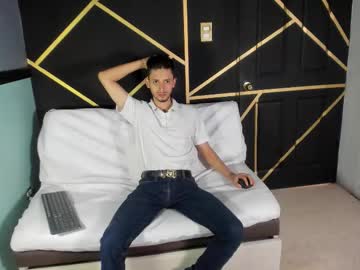Logan_Rogers Chaturbate stream image from September 27, 2025