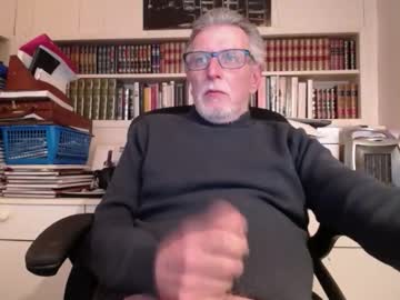 Hotlux_54 Chaturbate stream image from September 27, 2025