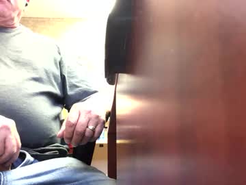 Throbbing_Jim Chaturbate stream image from September 27, 2025
