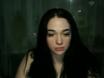 Dariawell Chaturbate stream image from September 27, 2025