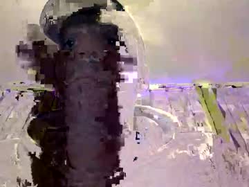 Lucac5890 Chaturbate stream image from September 27, 2025