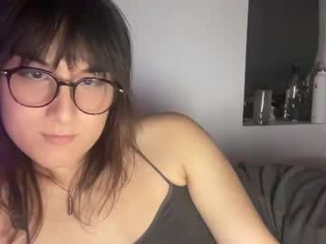 Alealacta Chaturbate stream image from September 27, 2025