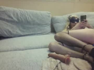 Lanakentucky Chaturbate stream image from September 28, 2025
