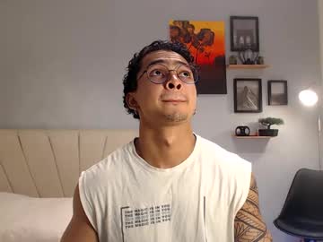Adonis_Dlh Chaturbate stream image from September 28, 2025