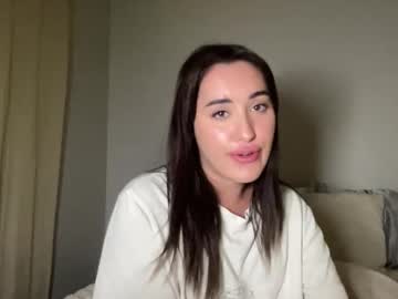 Brielebabyy Chaturbate stream image from September 28, 2025