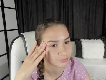 Seraphineclark Chaturbate stream image from September 28, 2025