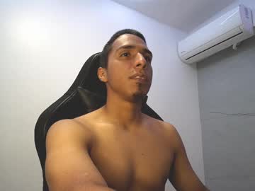 Yourlatinmamba Chaturbate stream image from September 28, 2025
