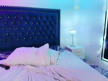 Daphne_Isaak Chaturbate stream image from September 28, 2025