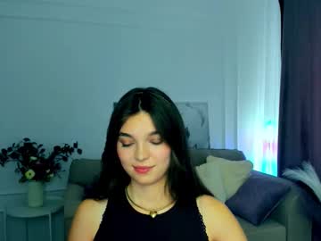 Divineamour Chaturbate stream image from September 28, 2025