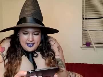 Bigtiddiebruja Chaturbate stream image from September 28, 2025