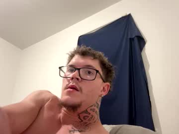 Bige02lls Chaturbate stream image from September 28, 2025