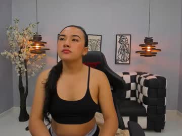 Kira_Naughtty Chaturbate stream image from September 28, 2025