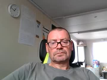 Markyhowudoin Chaturbate stream image from September 28, 2025