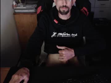 Dermattes Chaturbate stream image from September 28, 2025
