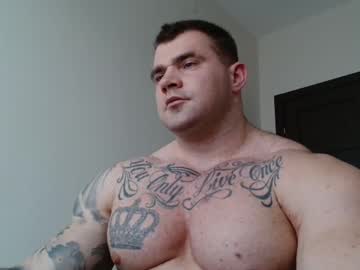 Jackyhuge Chaturbate stream image from September 28, 2025