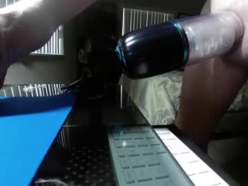 Blueyesguy3821 Chaturbate stream image from September 28, 2025