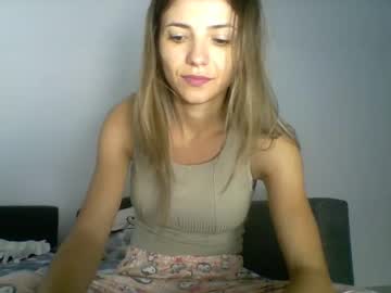 Selenalexi1 Chaturbate stream image from September 28, 2025