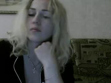 Ksenia_Milfa Chaturbate stream image from September 28, 2025