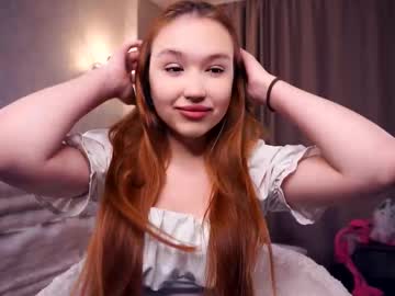 Danettecastlen Chaturbate stream image from September 28, 2025