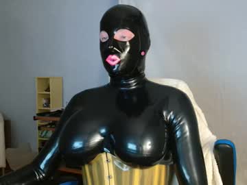 Latex_Doll_Iris Chaturbate stream image from September 28, 2025