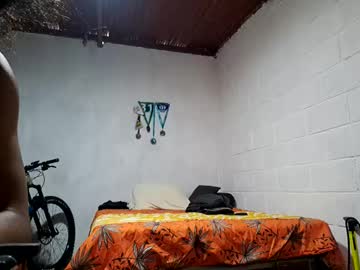 Rockylittle10 Chaturbate stream image from September 28, 2025