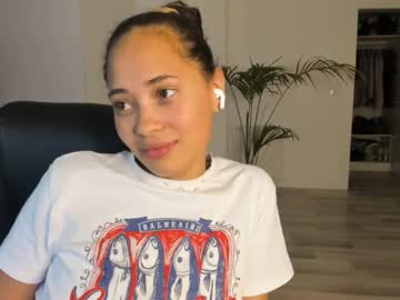 Charlottehamilton Chaturbate stream image from September 28, 2025