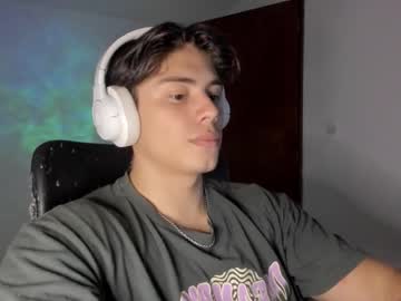 Gio_Russo Chaturbate stream image from September 28, 2025