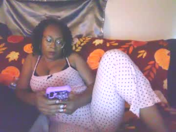 Peachzdabody Chaturbate stream image from September 28, 2025