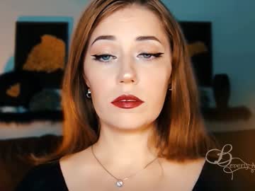 Missbeverlymills Chaturbate stream image from September 29, 2025