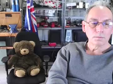 Kimintheshed Chaturbate stream image from September 29, 2025
