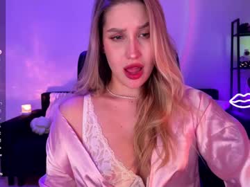 Shy_Bee Chaturbate stream image from September 29, 2025