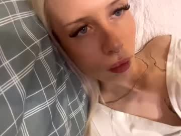 Maribelchauhdrey stream image from September 29, 2025