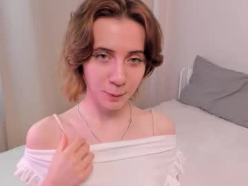 Hotloveichother Chaturbate stream image from September 29, 2025