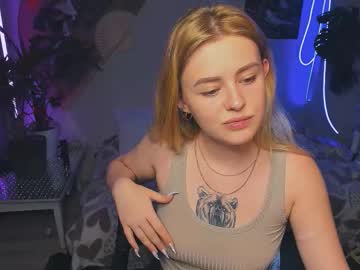 Alexa_Pirs Chaturbate stream image from September 29, 2025